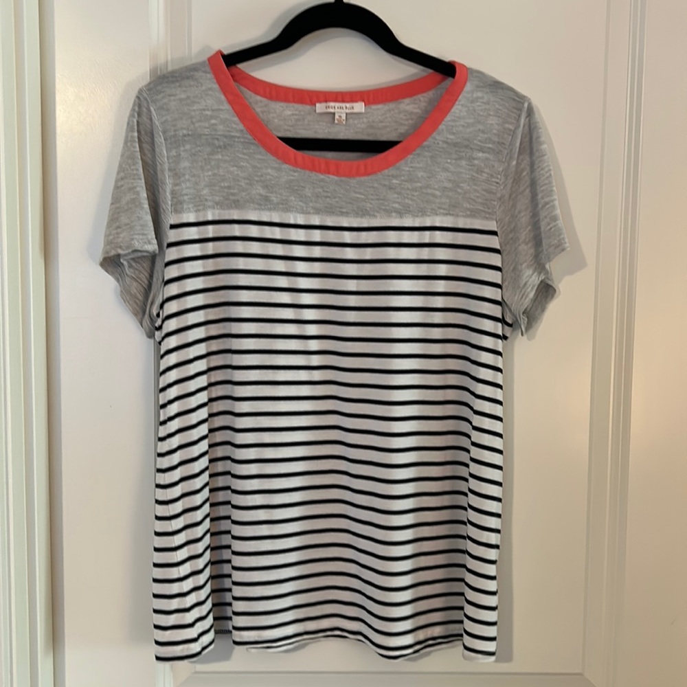 Skies Are Blue XL lightweight top